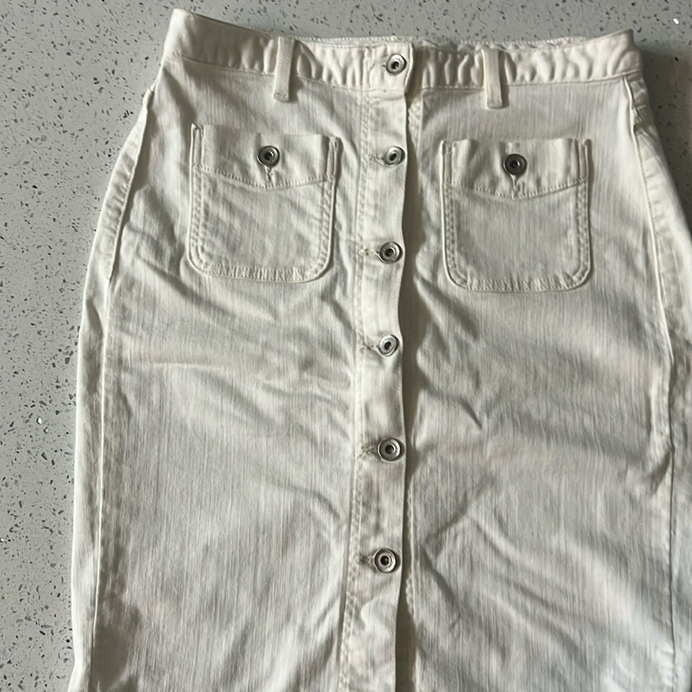 Women’s Nautica Denim Skirt (size 4)